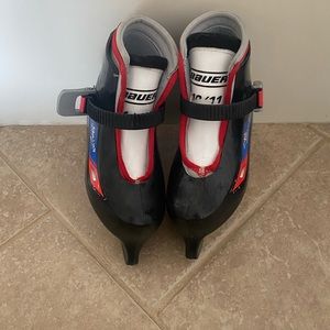 Toddler skates 10/11